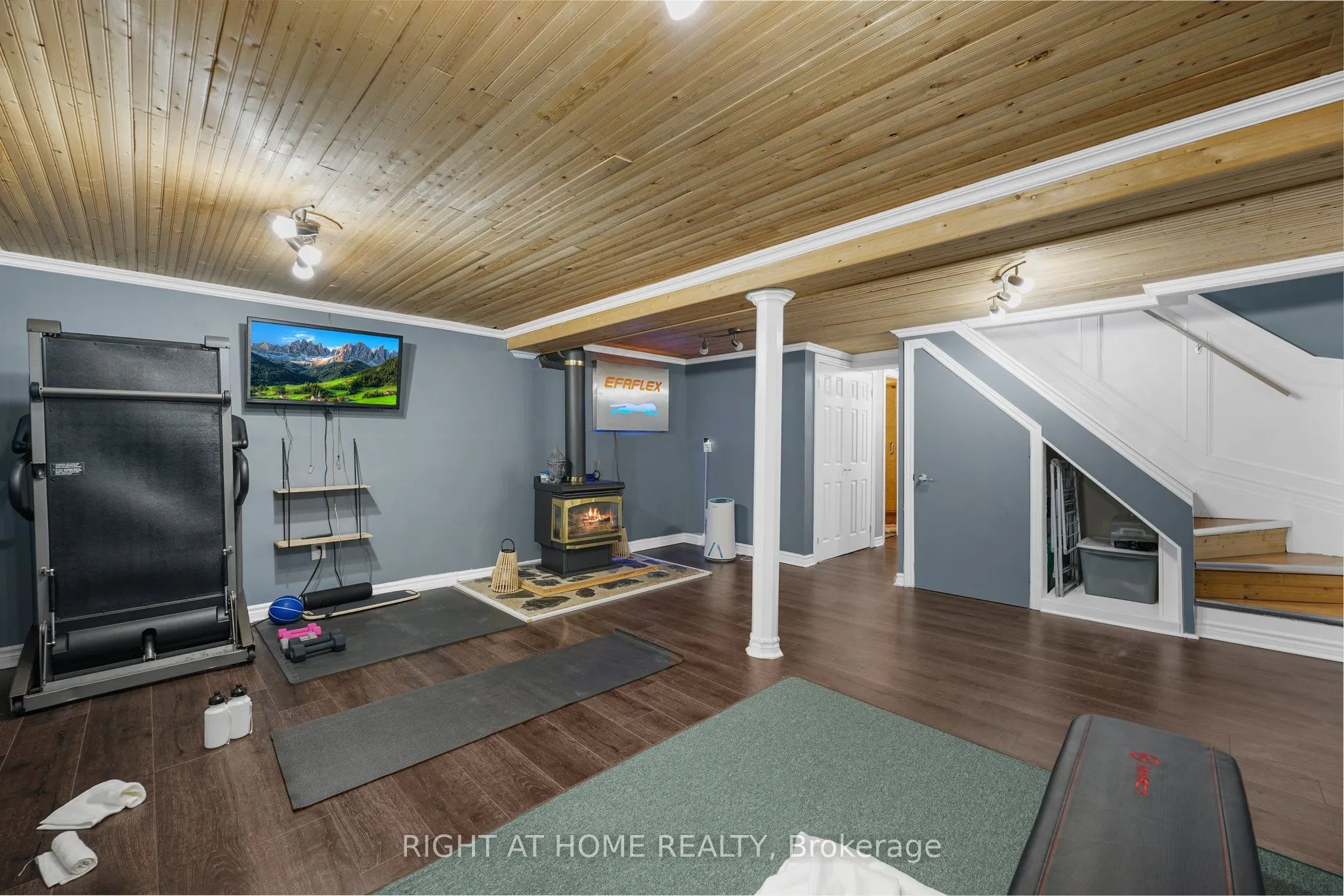 23 Huntingwood Crescent