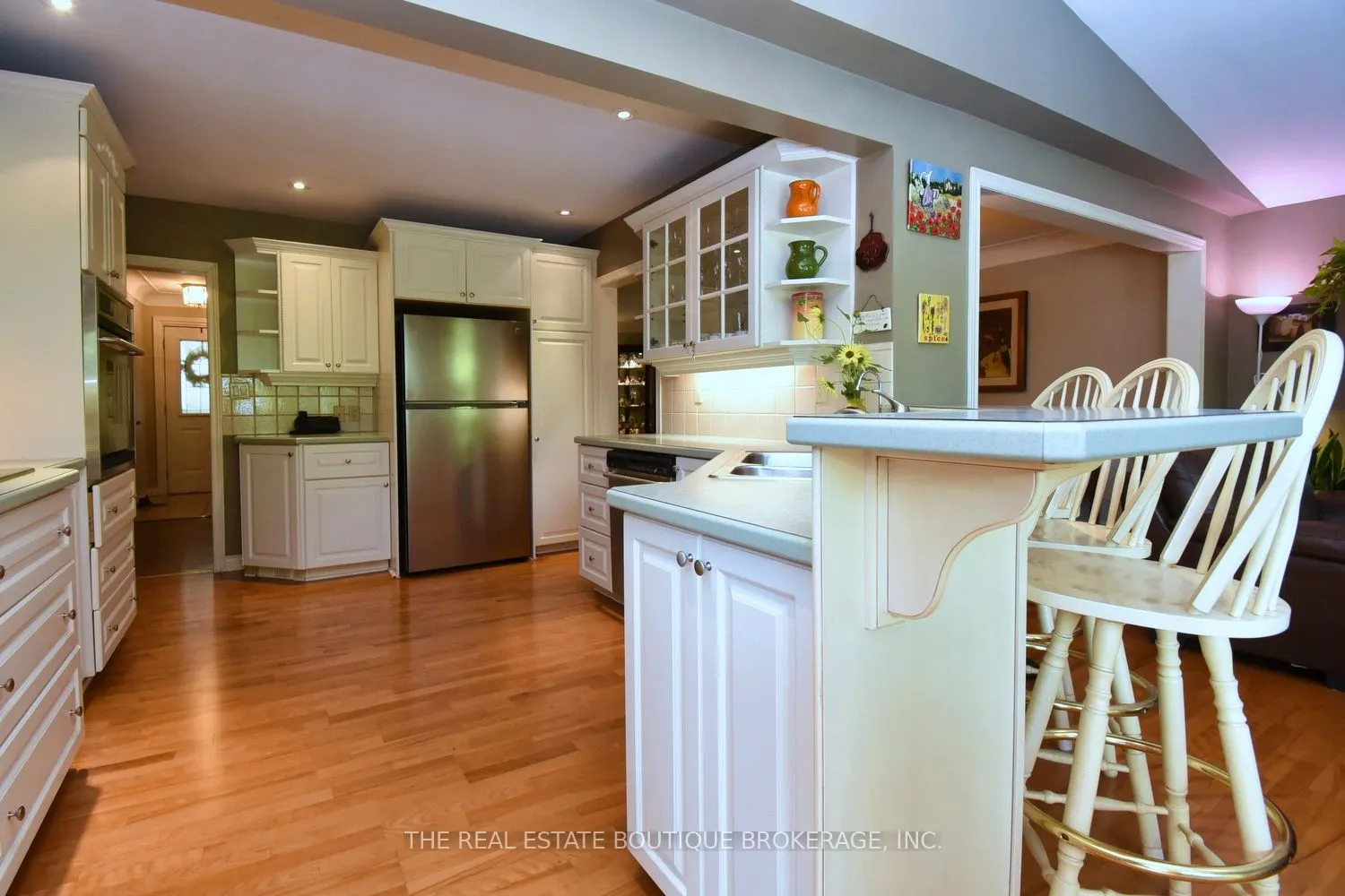 4131 Lorraine Crescent