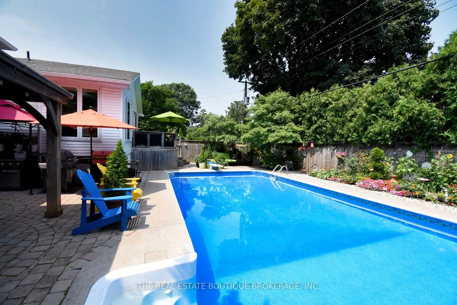 4131 Lorraine Crescent