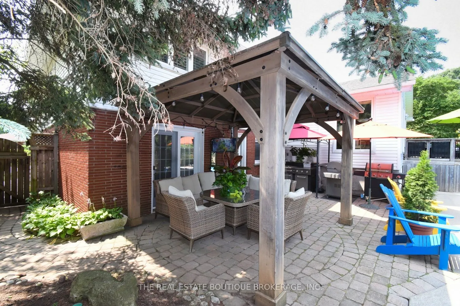 4131 Lorraine Crescent