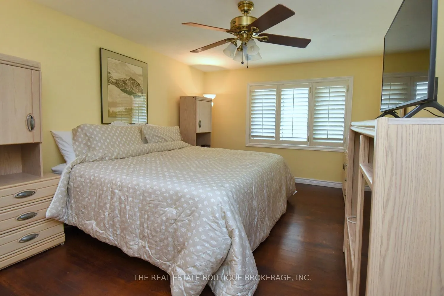 4131 Lorraine Crescent