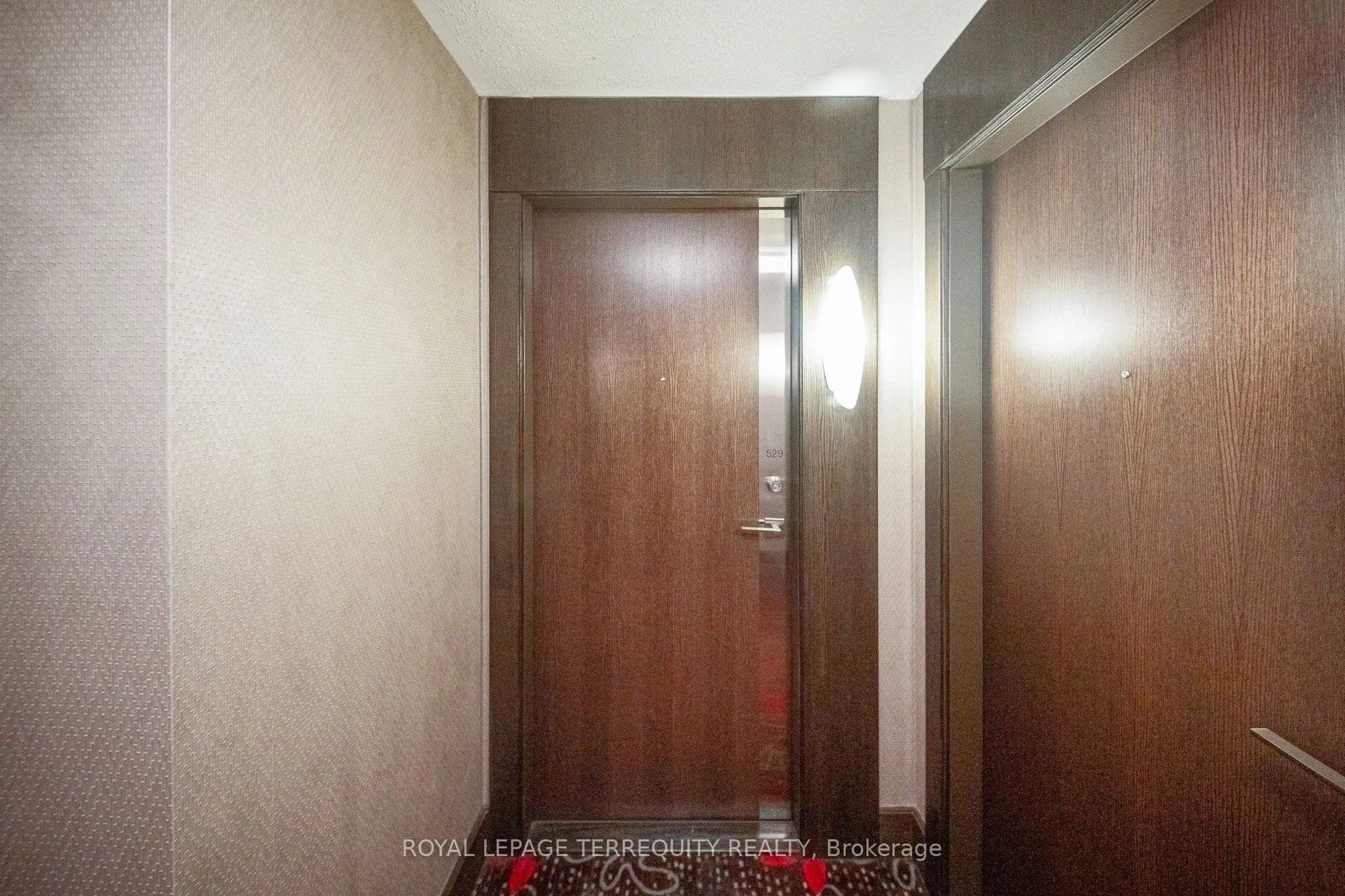 2 Eva Road, #529