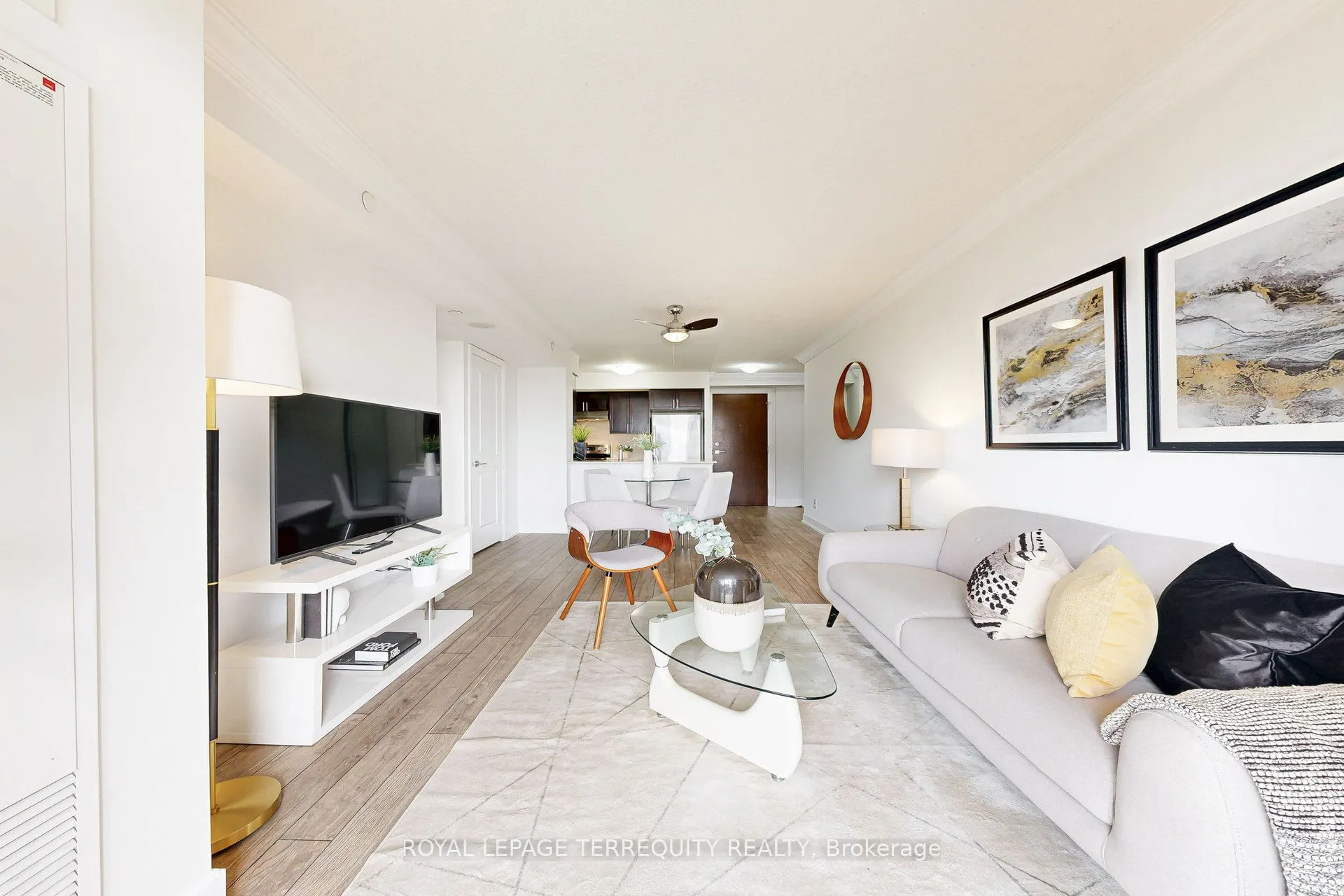 2 Eva Road, #529