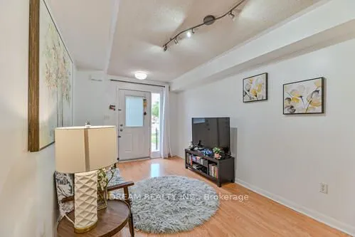 4620 Guildwood Way, #5