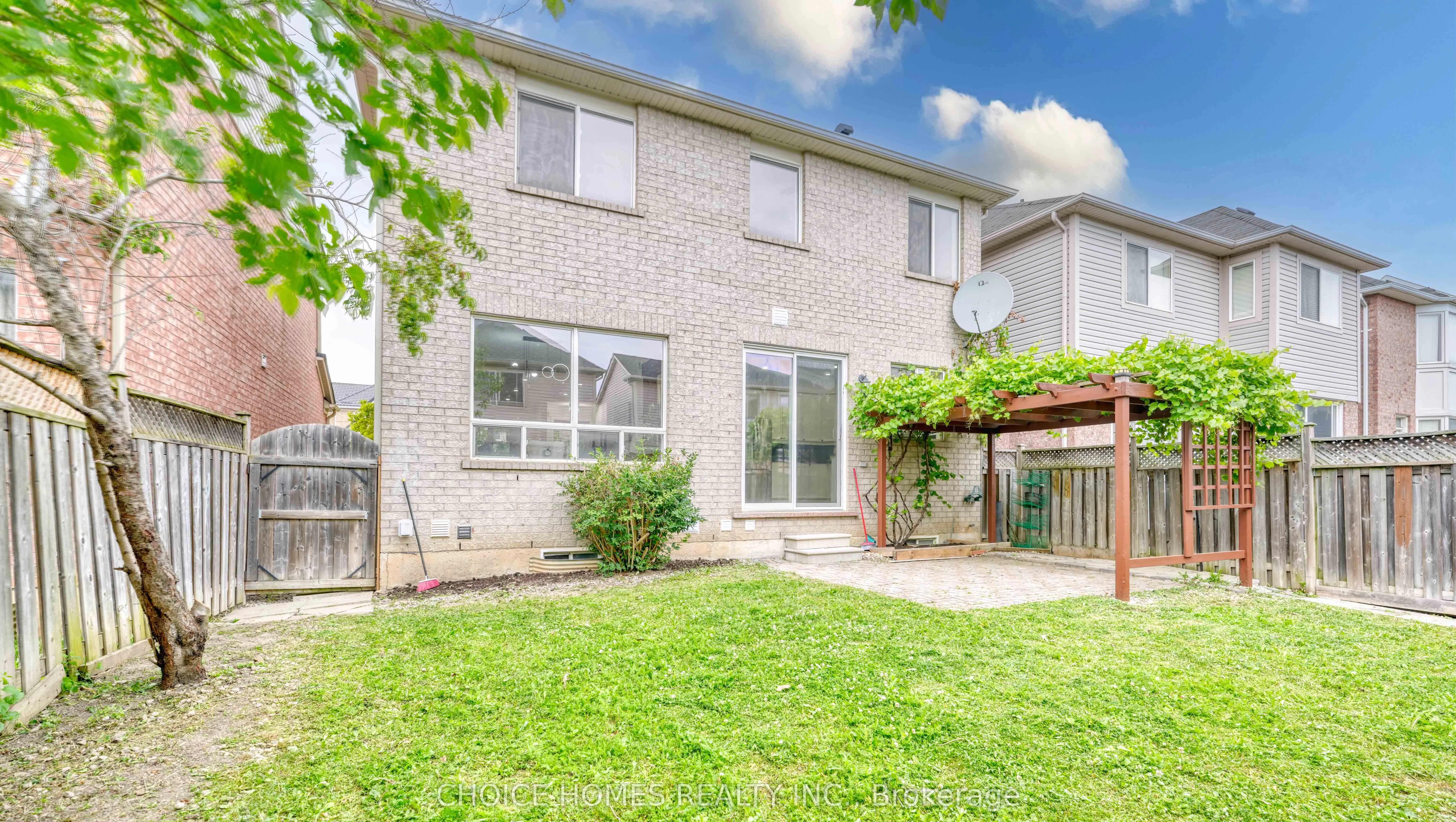 712 Hood Terrace