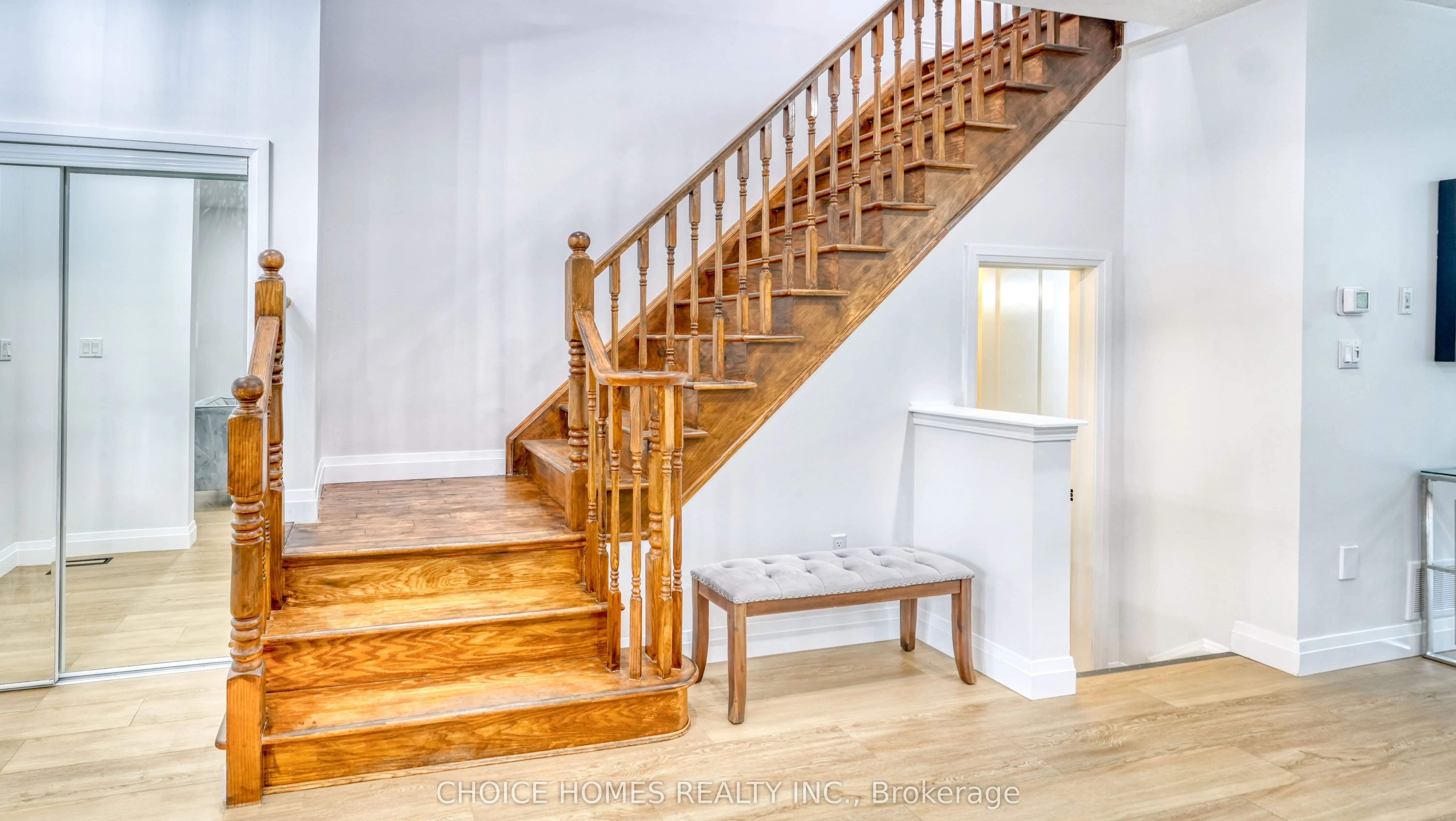 712 Hood Terrace