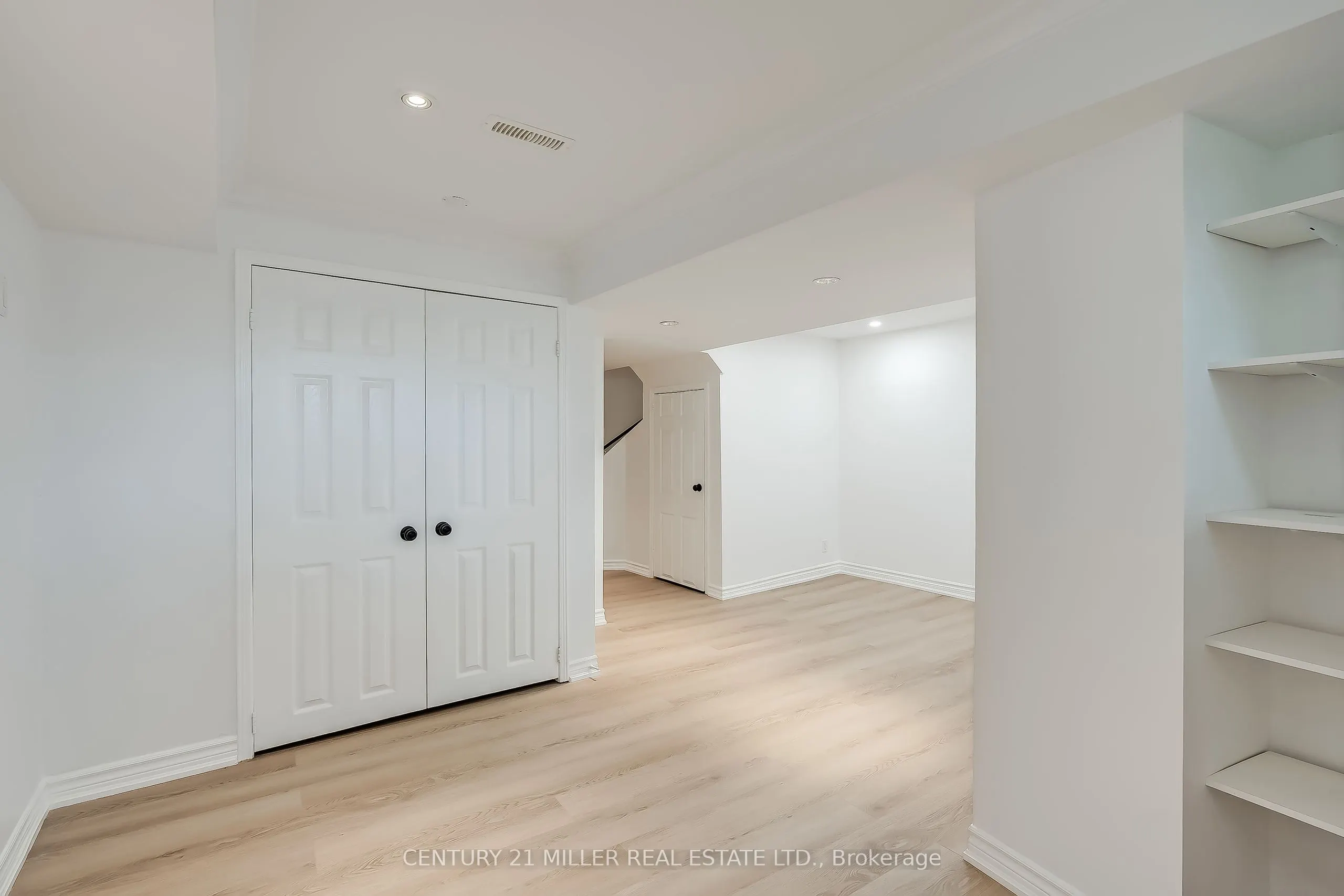 1240 Westview Terrace, #87