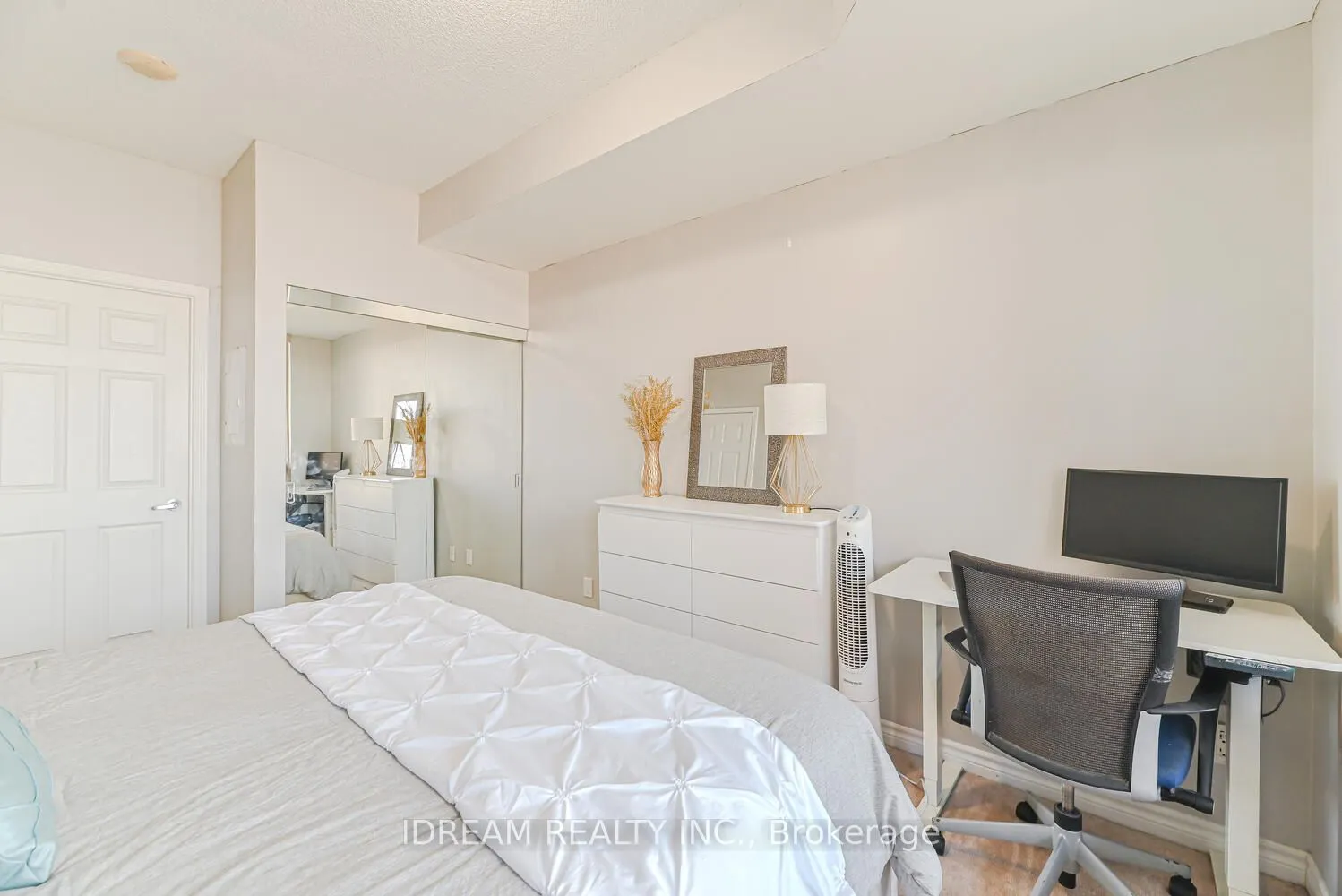 388 Prince Of Wales Drive, #1509