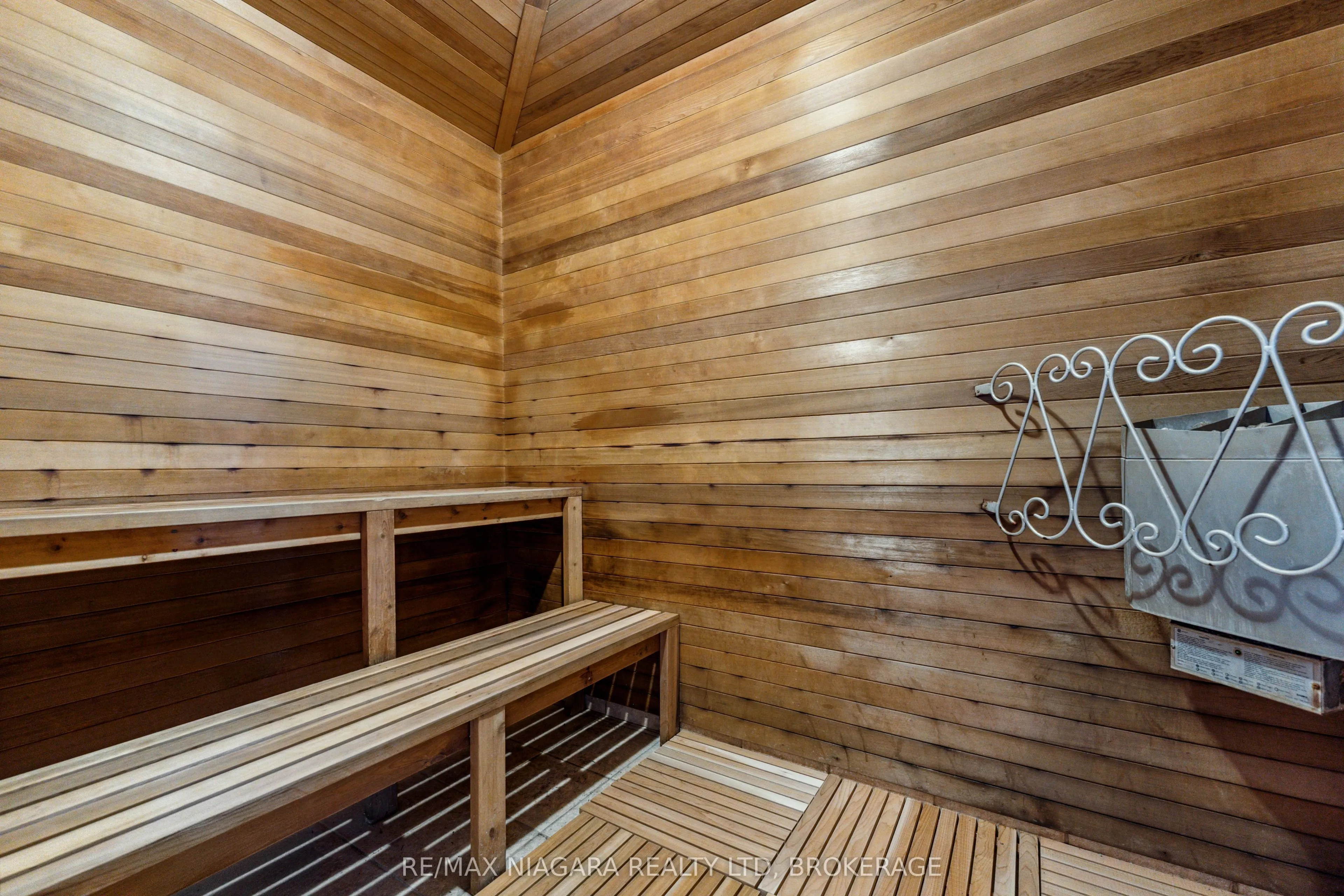 2055 Appleby Line, #102