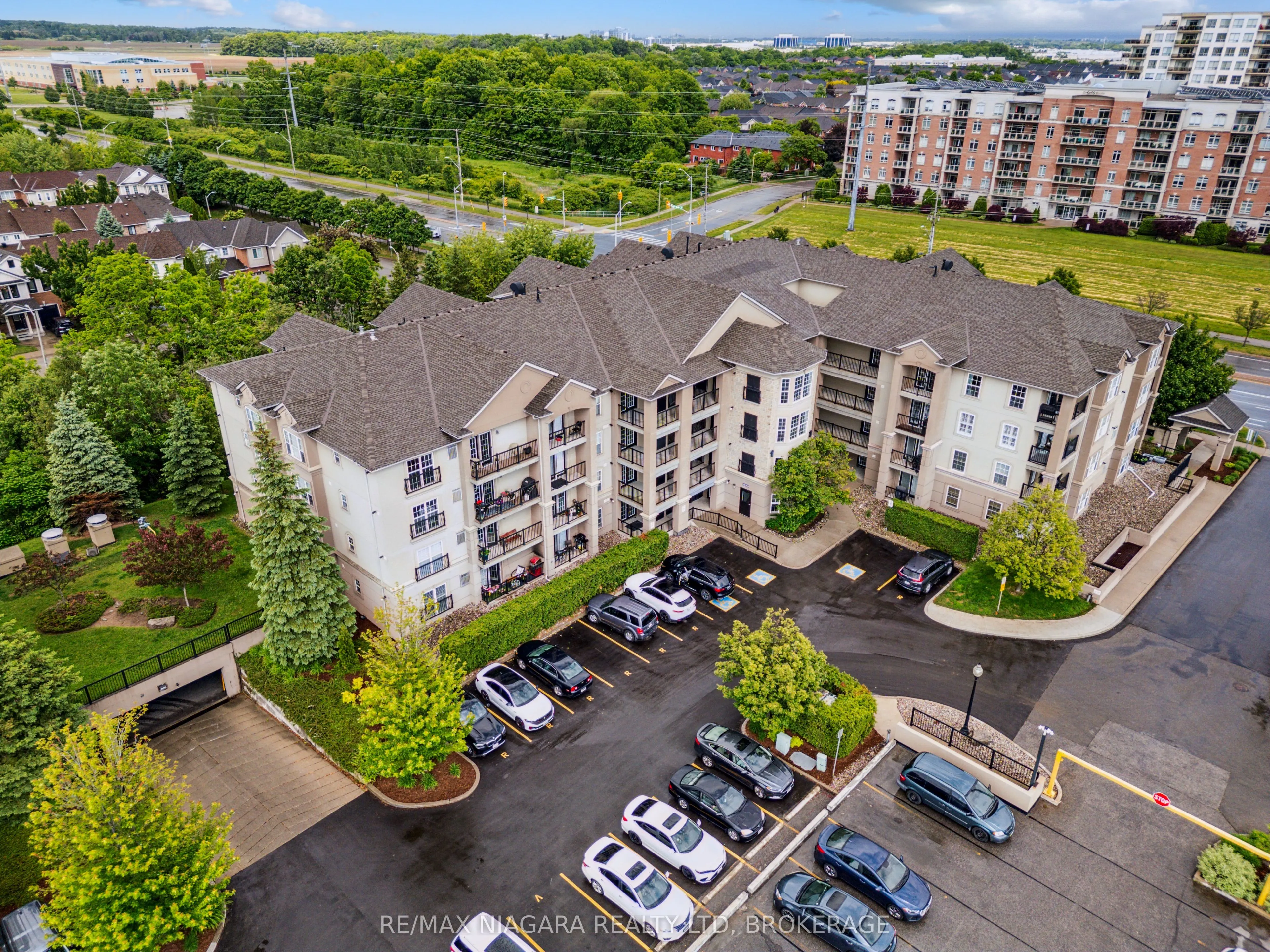 2055 Appleby Line, #102
