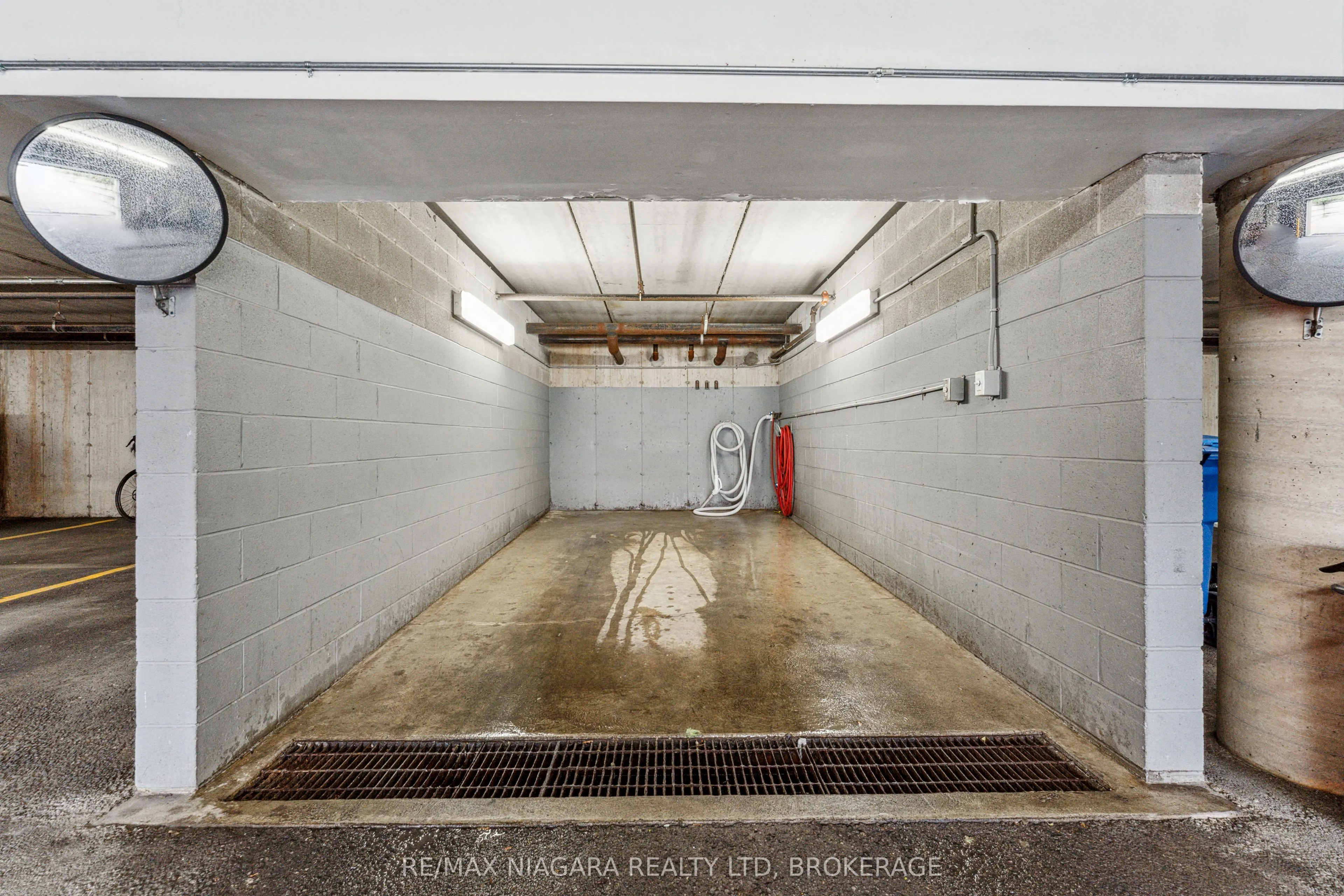 2055 Appleby Line, #102