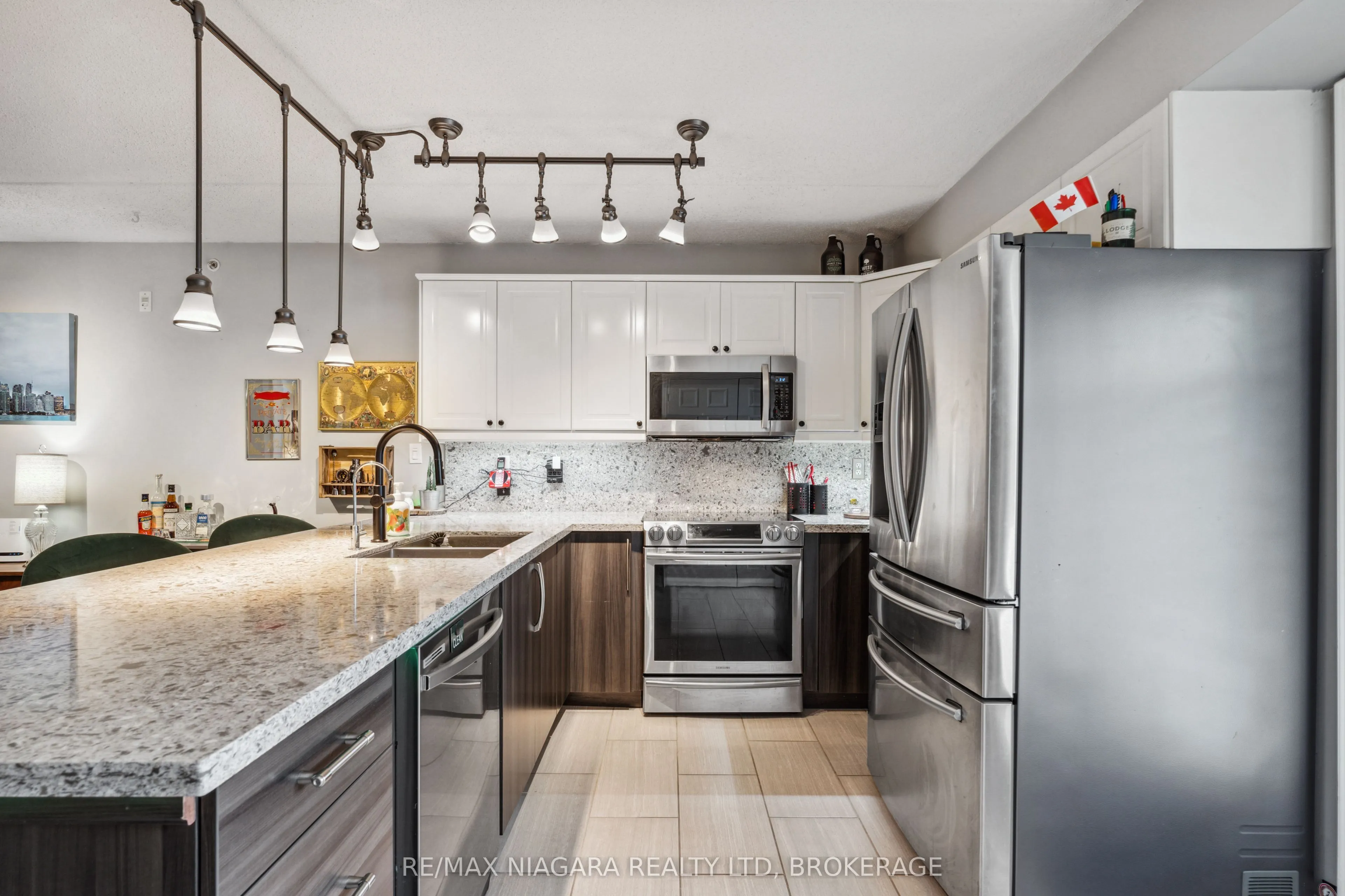 2055 Appleby Line, #102