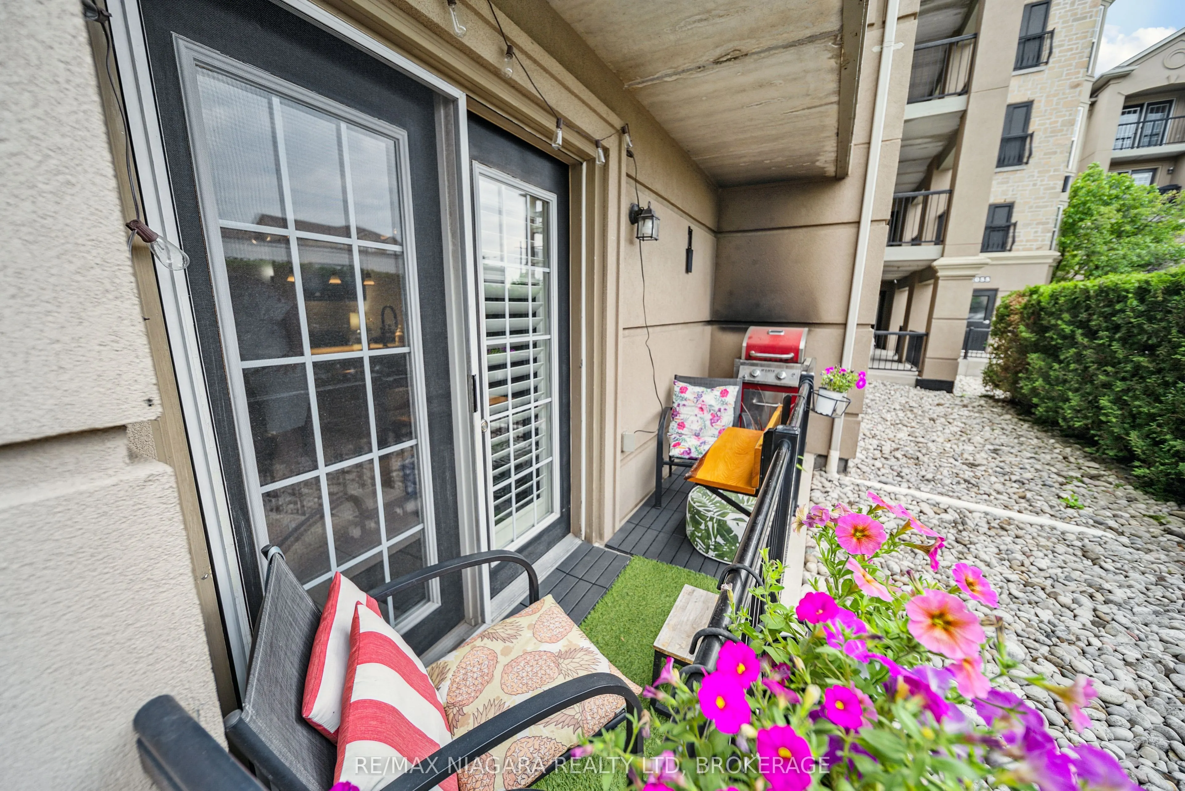 2055 Appleby Line, #102