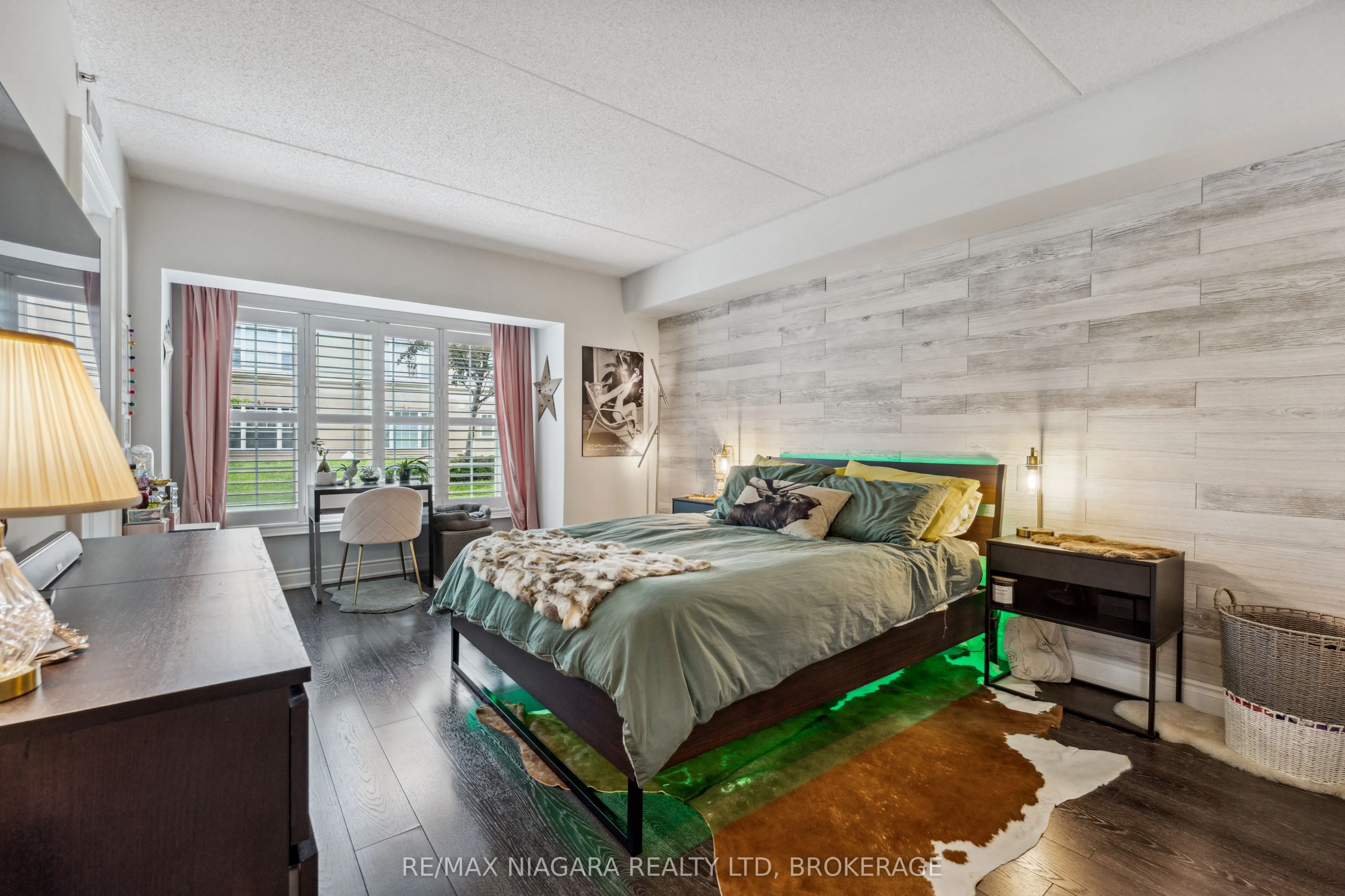 2055 Appleby Line, #102