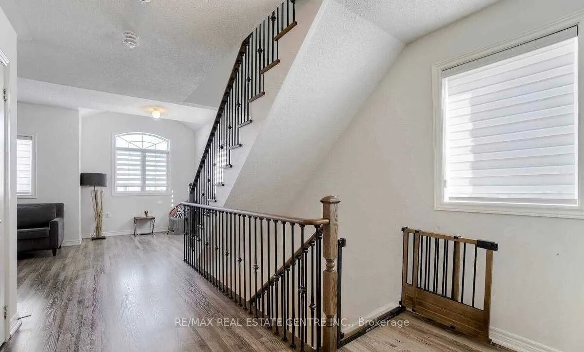 5 Blackberry Valley Crescent