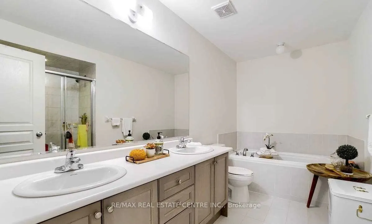 5 Blackberry Valley Crescent