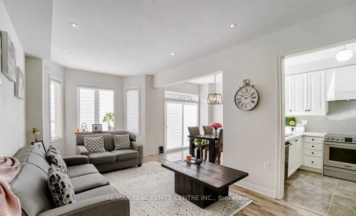 5 Blackberry Valley Crescent
