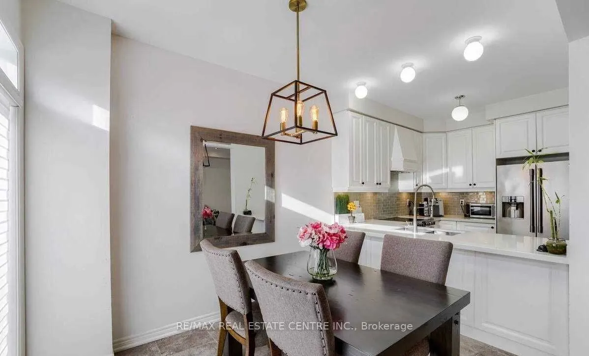 5 Blackberry Valley Crescent