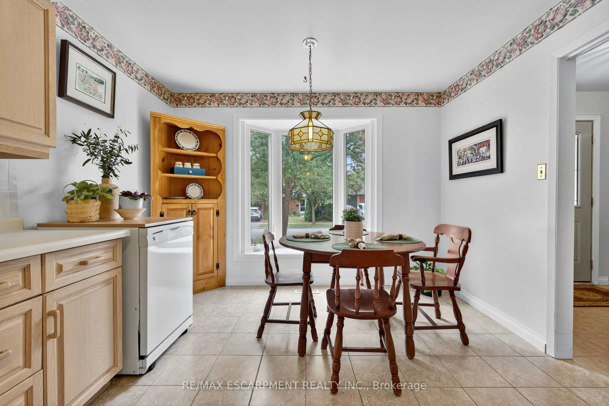 3084 PARKGATE Crescent