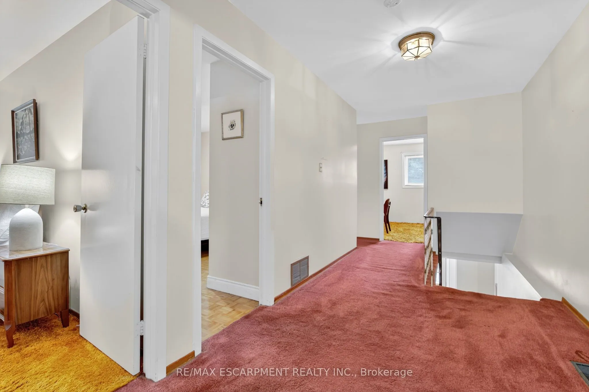 3084 PARKGATE Crescent