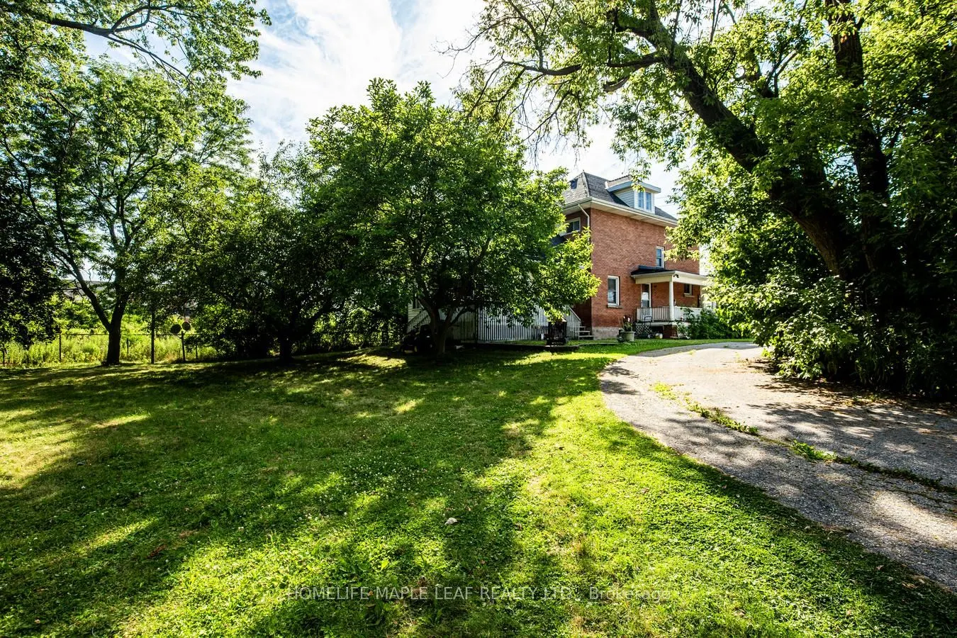 6830 Main Street W