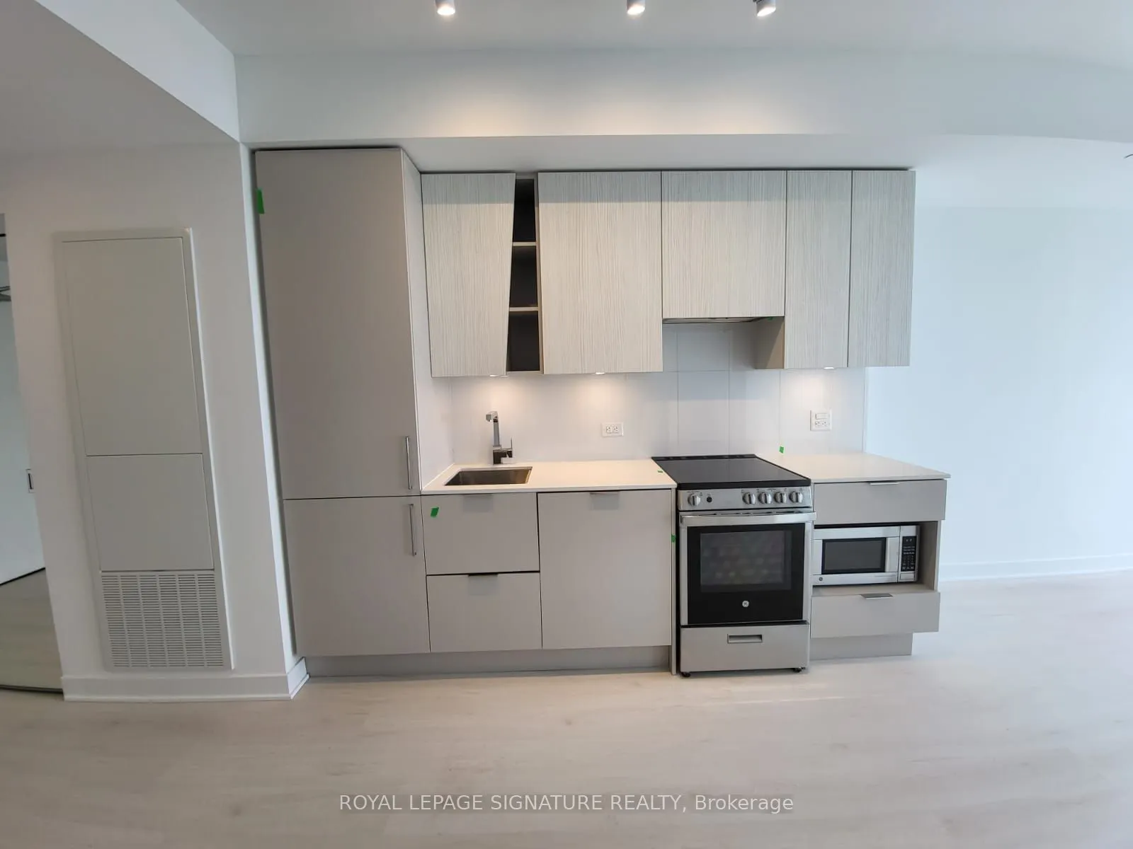 3900 Confederation Parkway, #4711