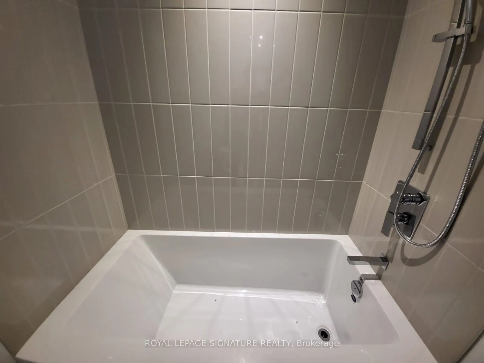 3900 Confederation Parkway, #4711