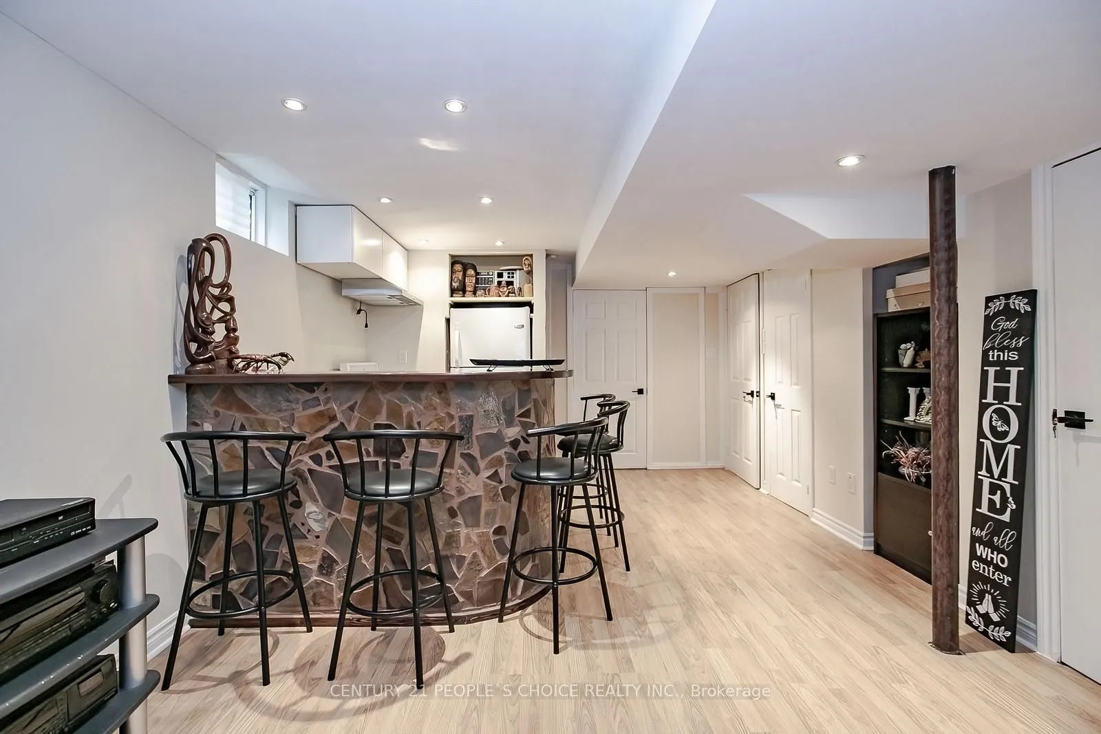1 LAKE LOUISE Drive