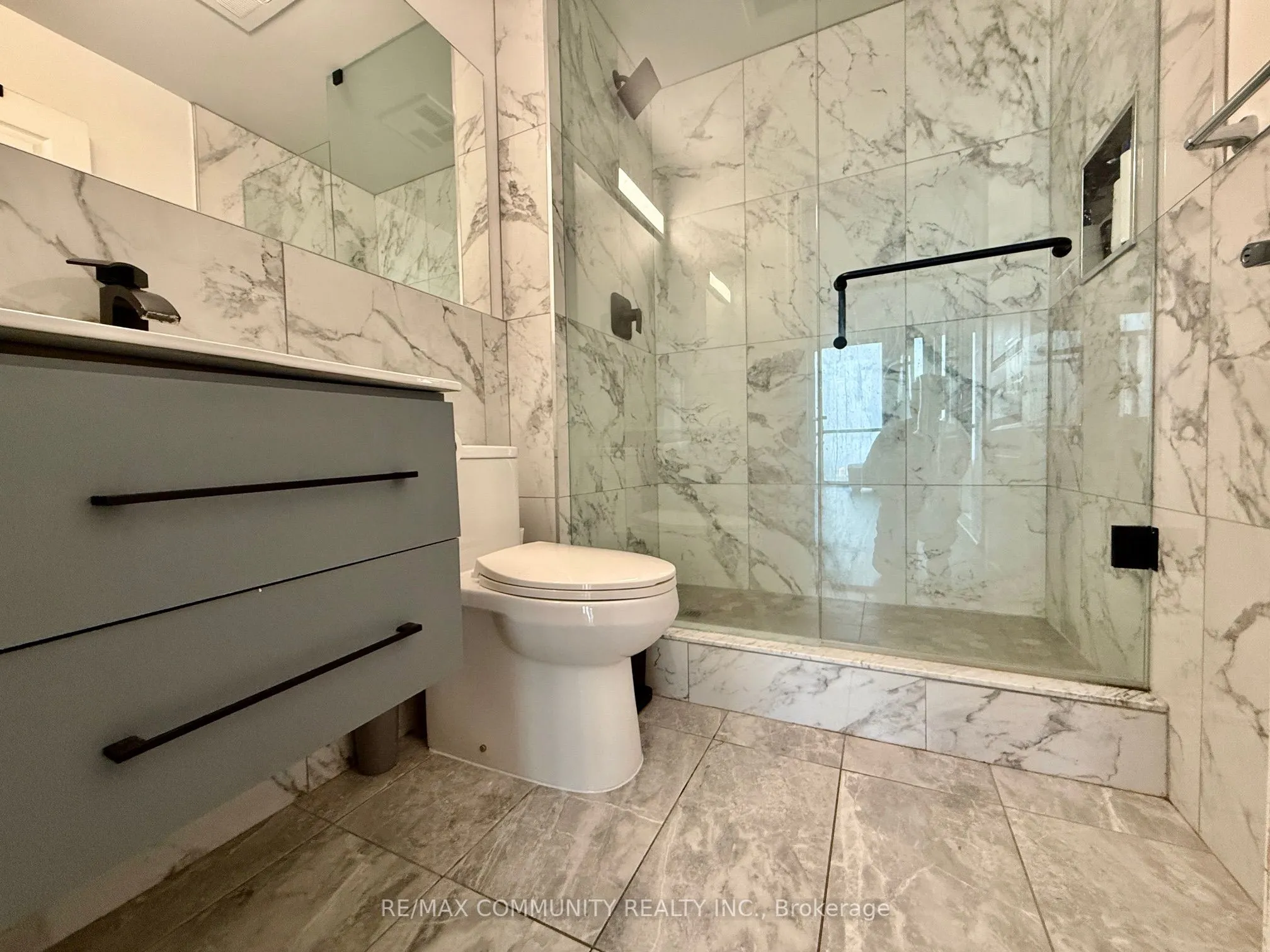 225 Webb Drive, #2707