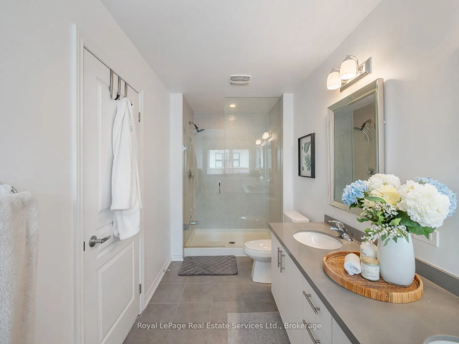 431 Athabasca Common