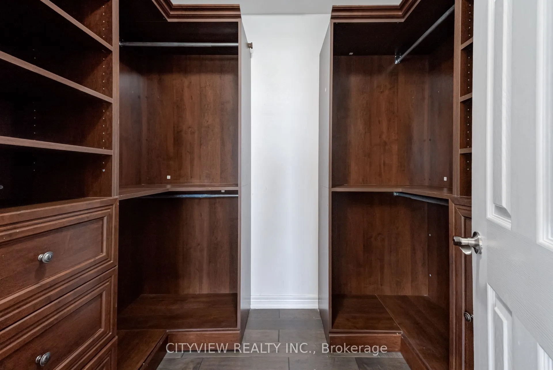 5842 Terrapark Trail