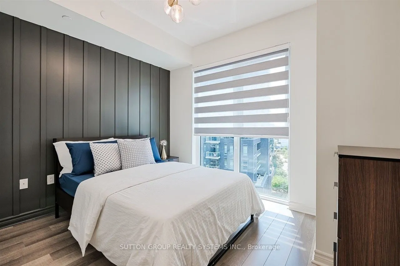 39 Annie Criag Drive, #704