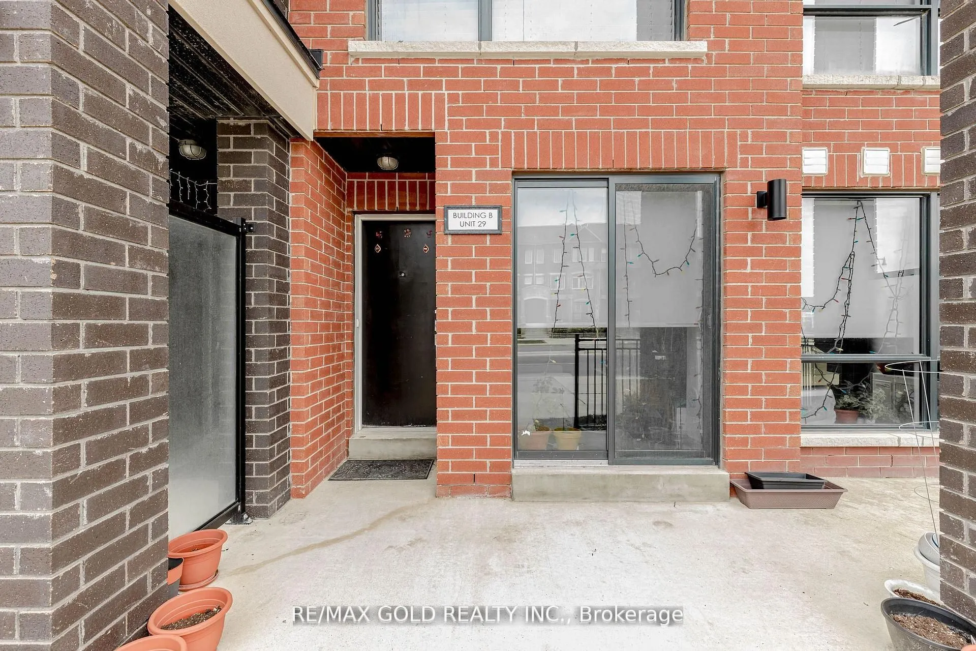 100 Dufay Road, #29