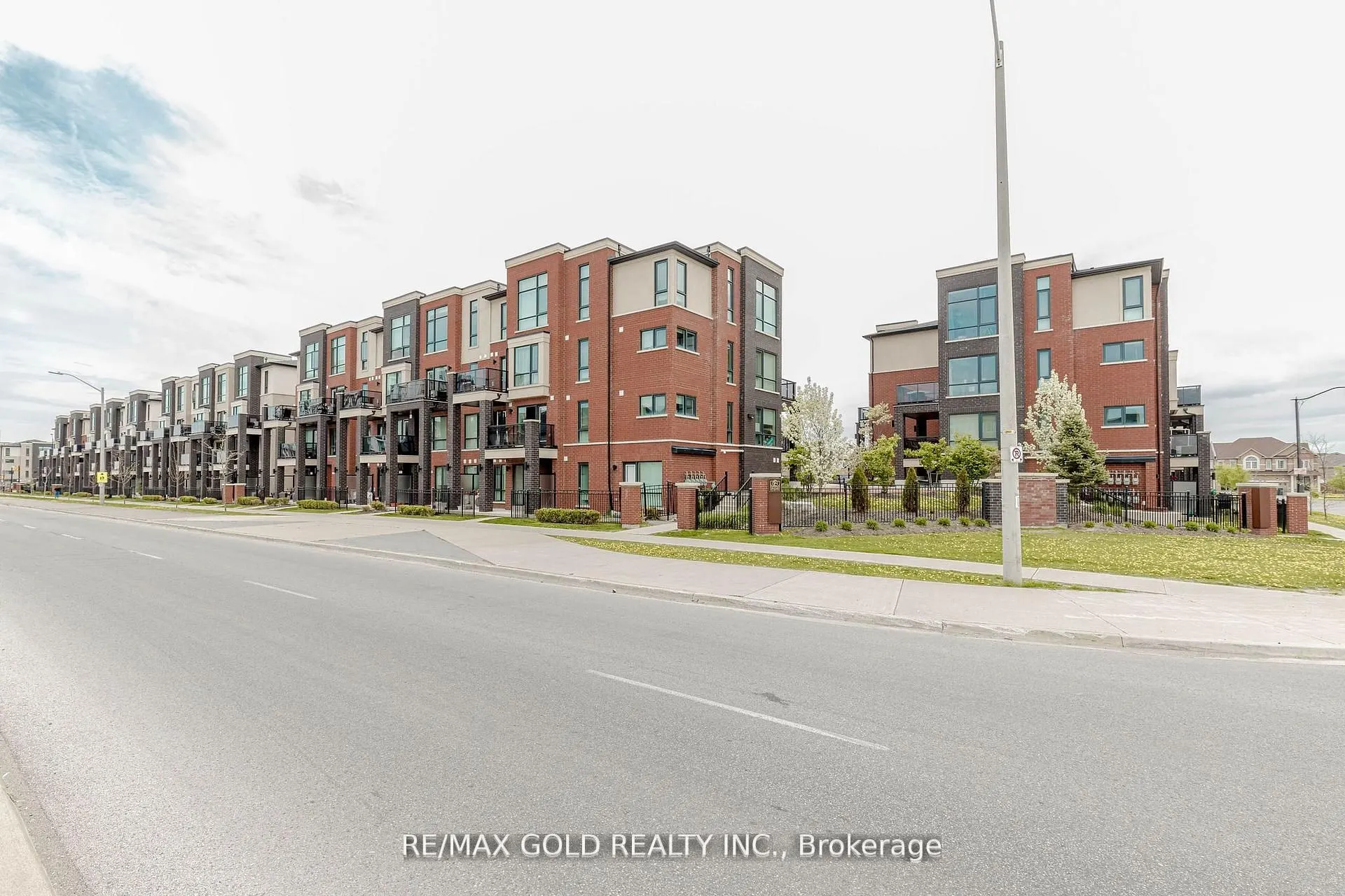 100 Dufay Road, #29