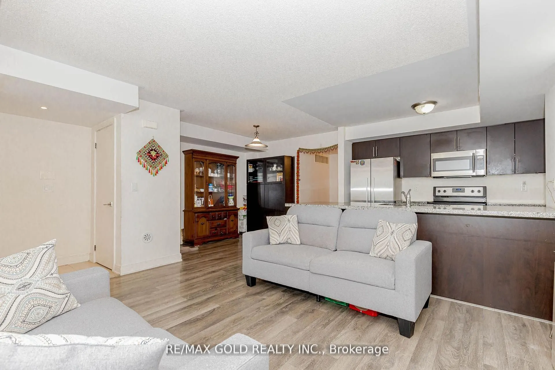 100 Dufay Road, #29