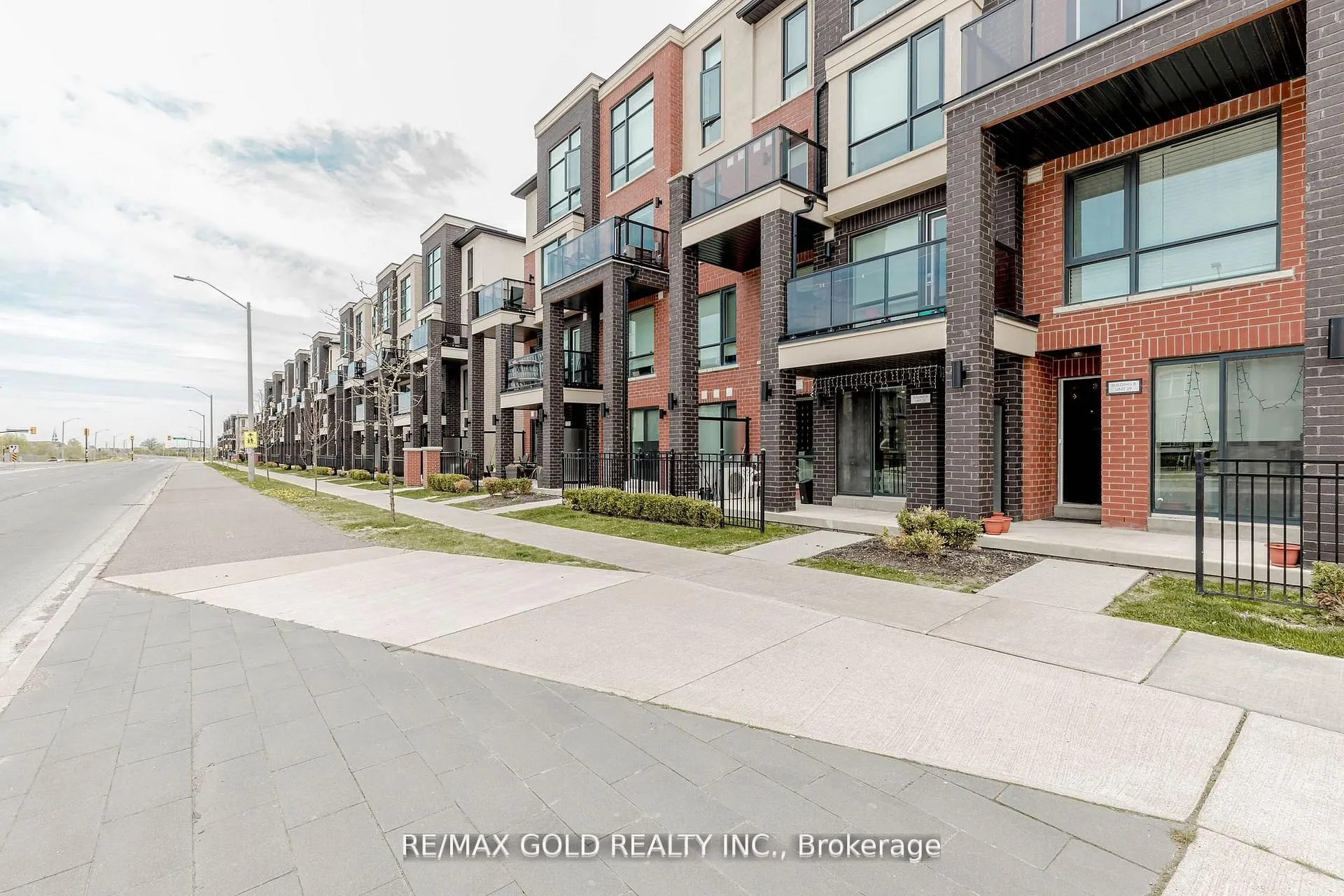 100 Dufay Road, #29