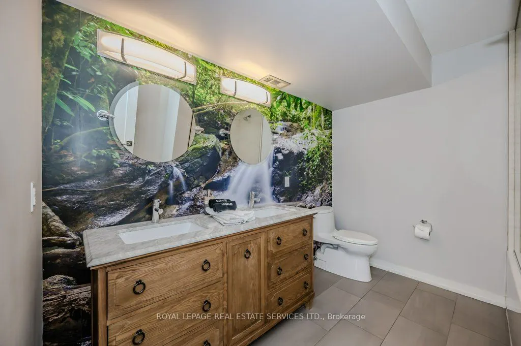 868 Danforth Place
