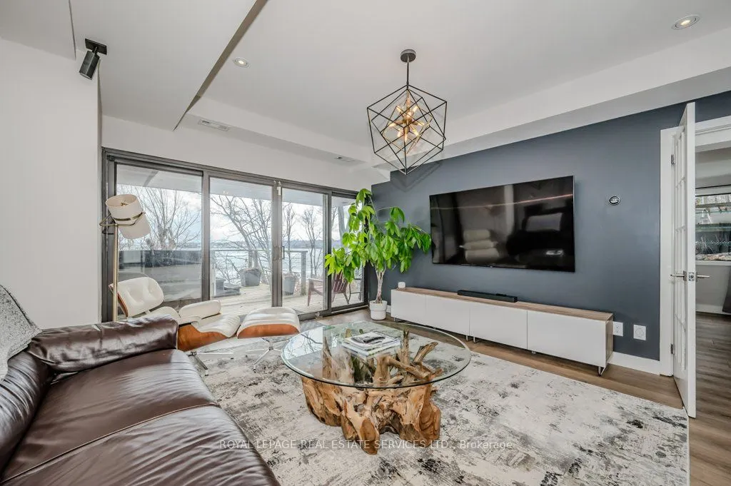 868 Danforth Place