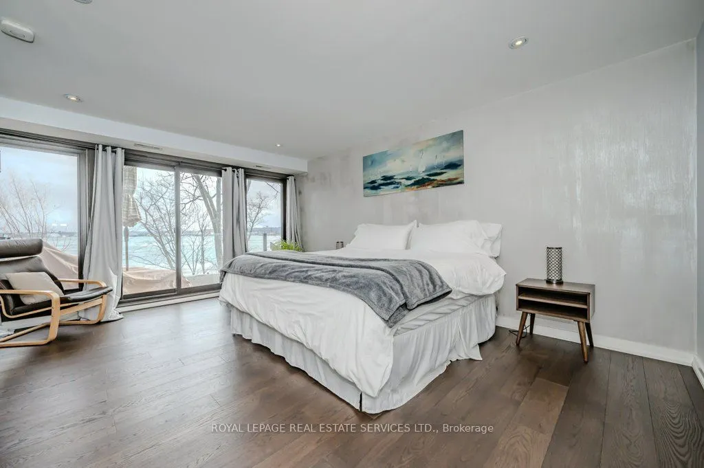 868 Danforth Place