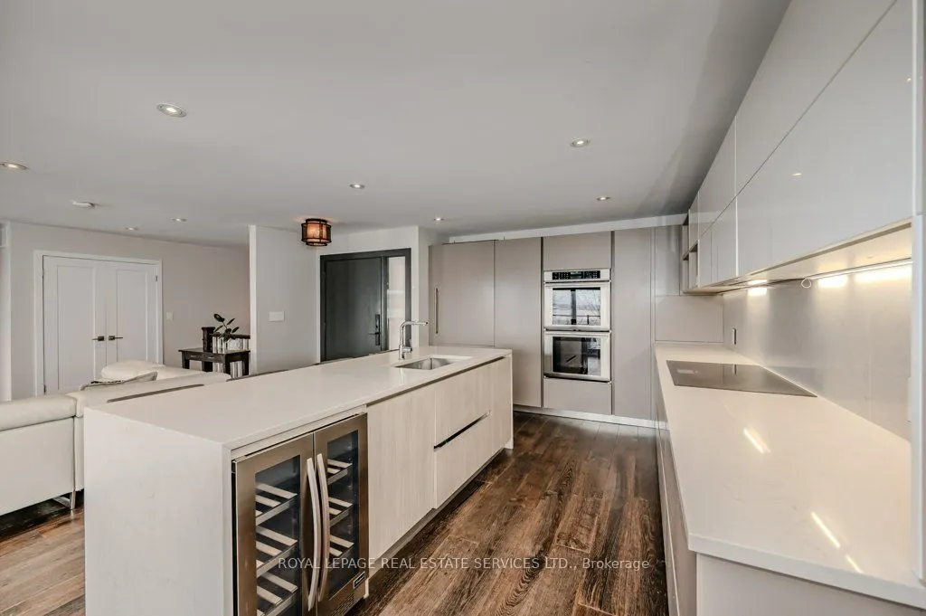 868 Danforth Place