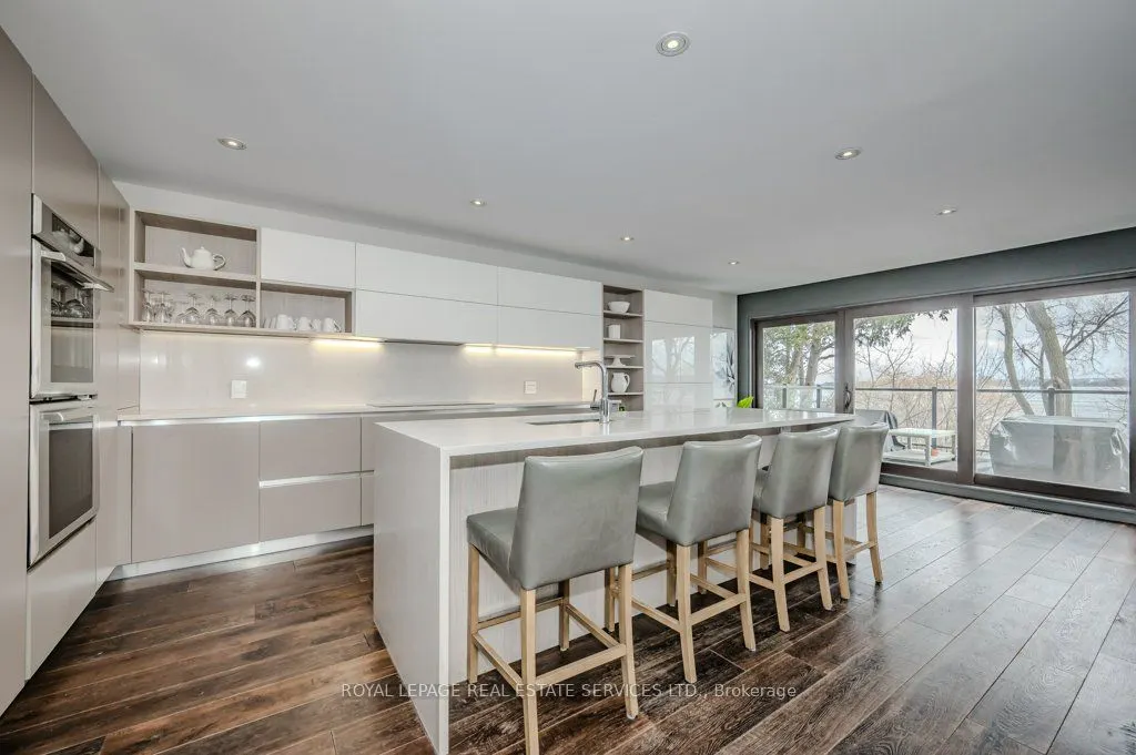868 Danforth Place