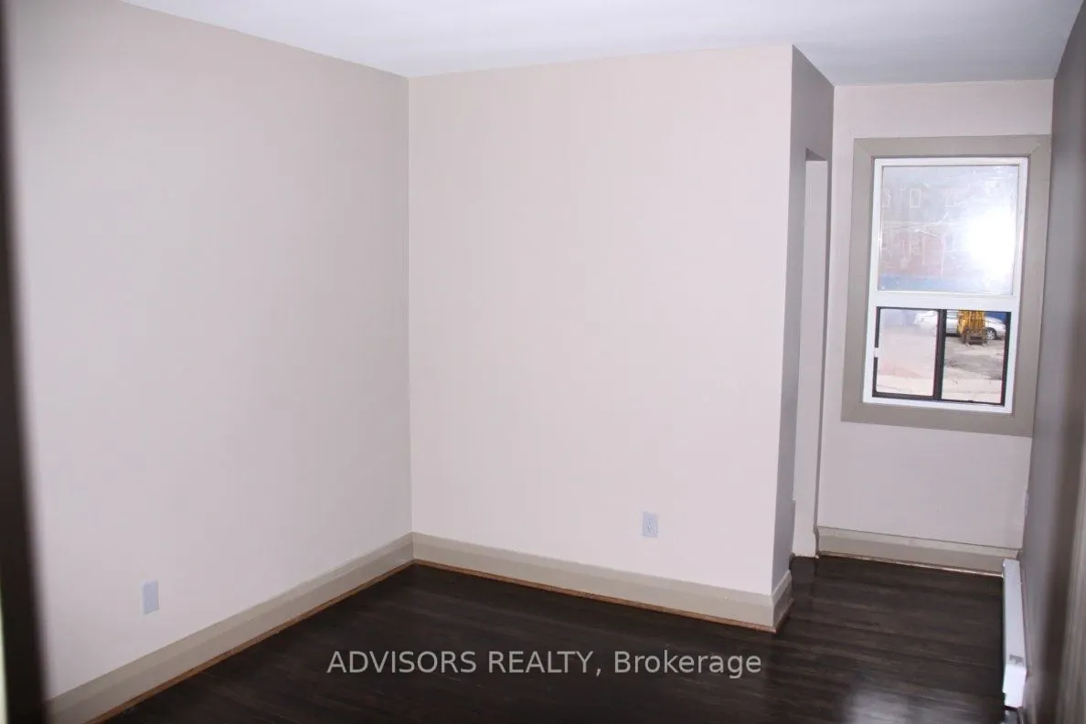 3717 Lakeshore Boulevard W, #1