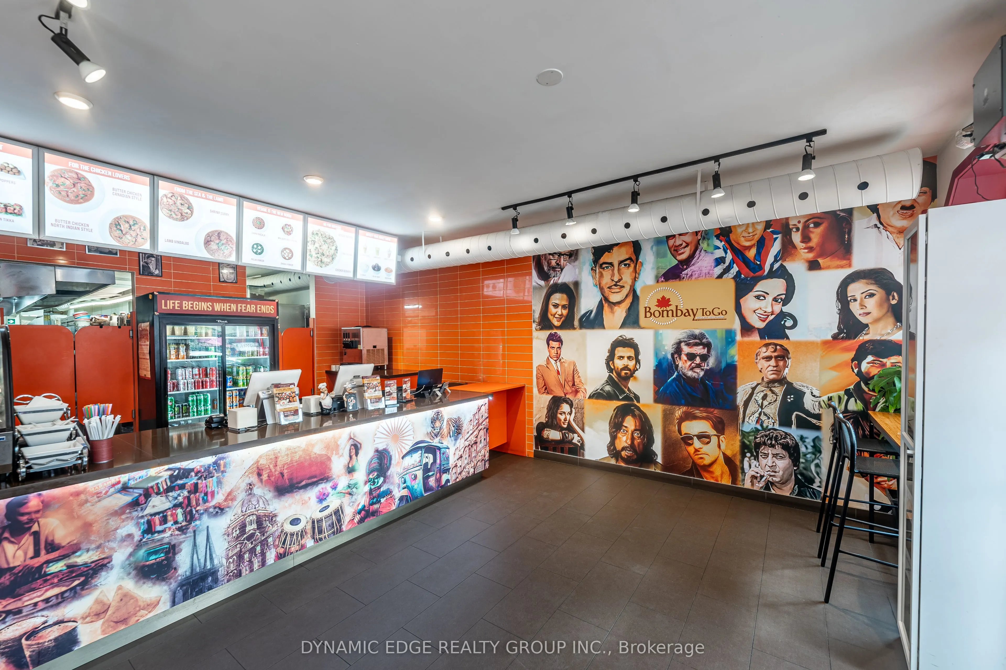59 Lakeshore Road E