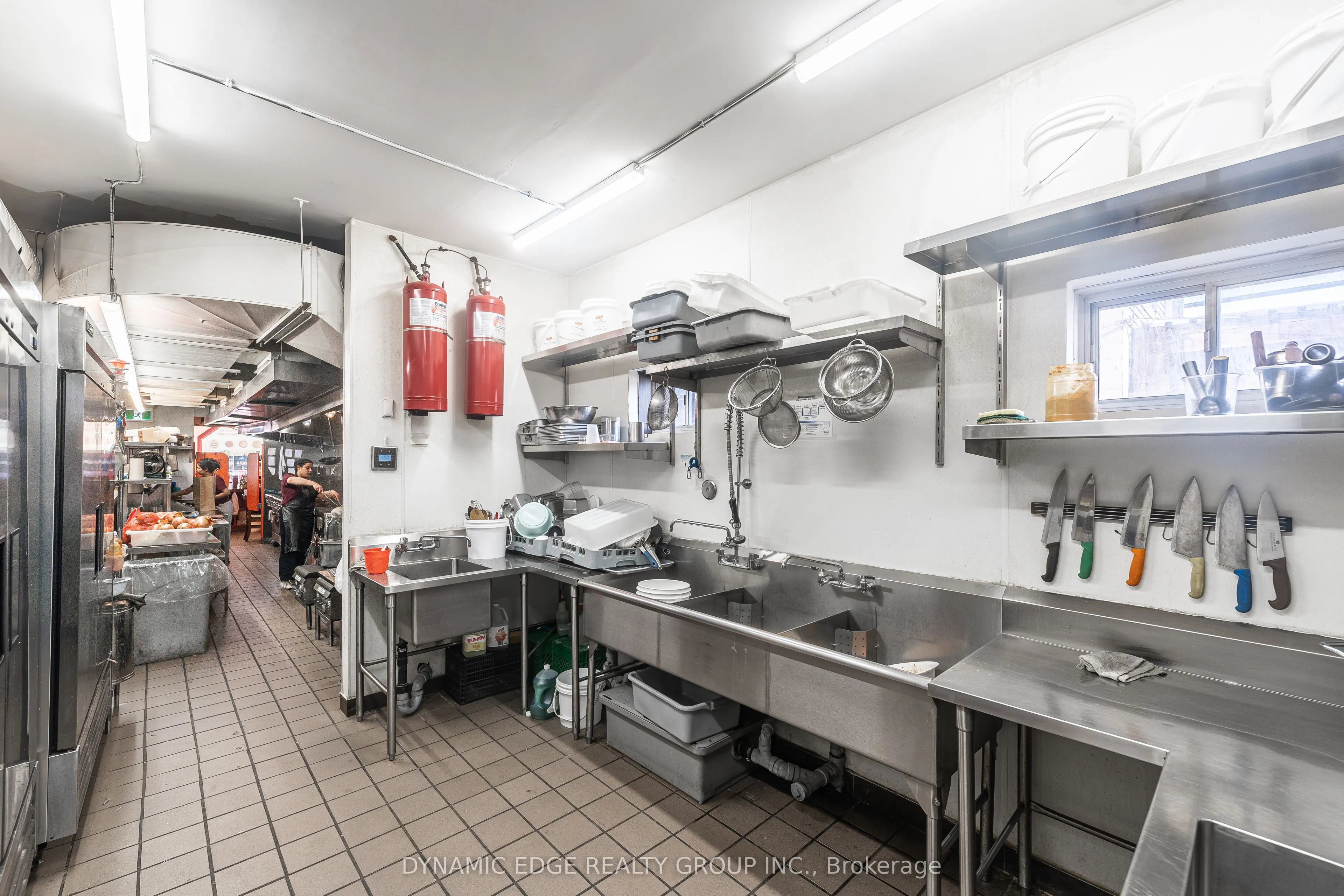 59 Lakeshore Road E