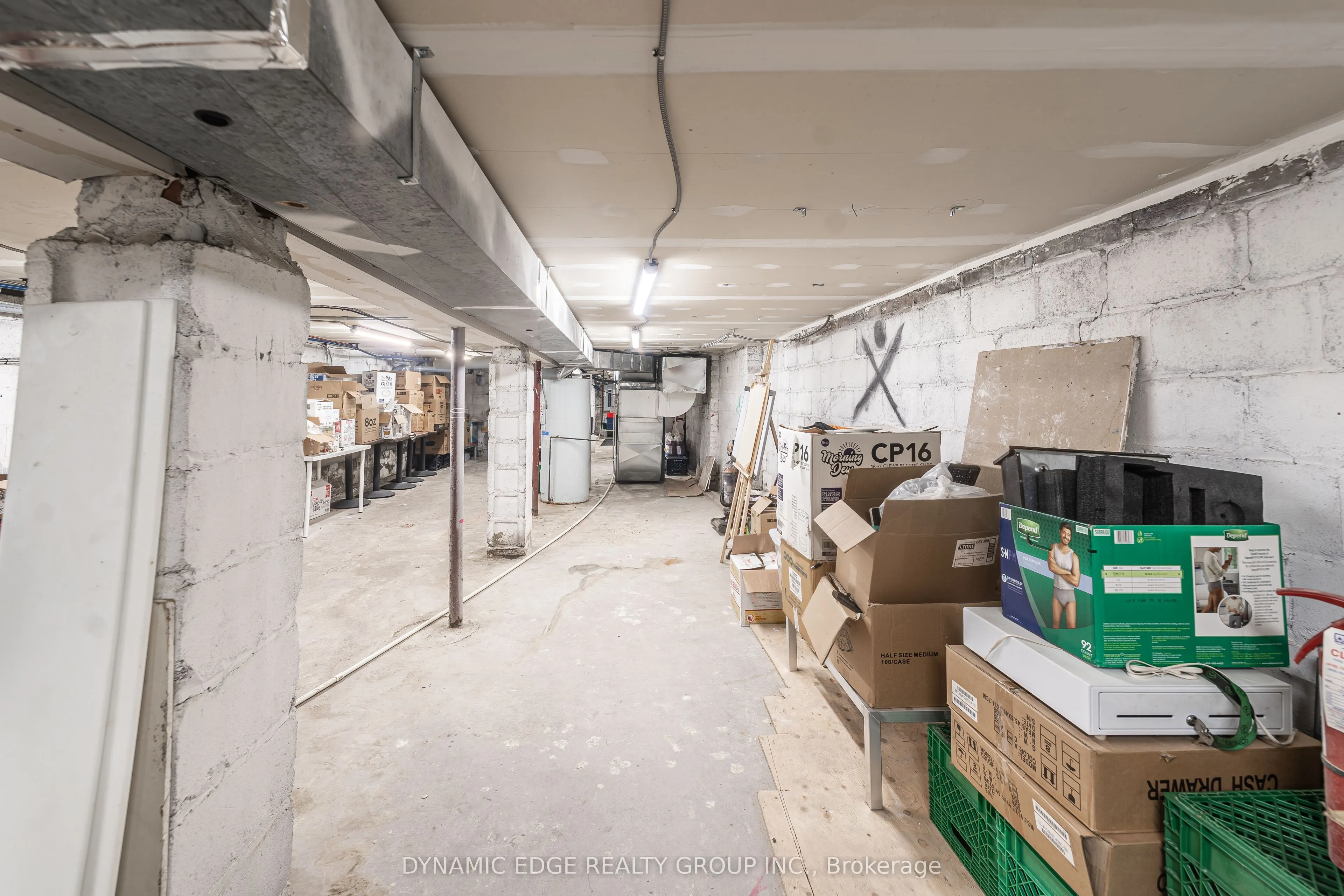 59 Lakeshore Road E