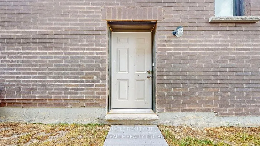 26 Calabria Drive