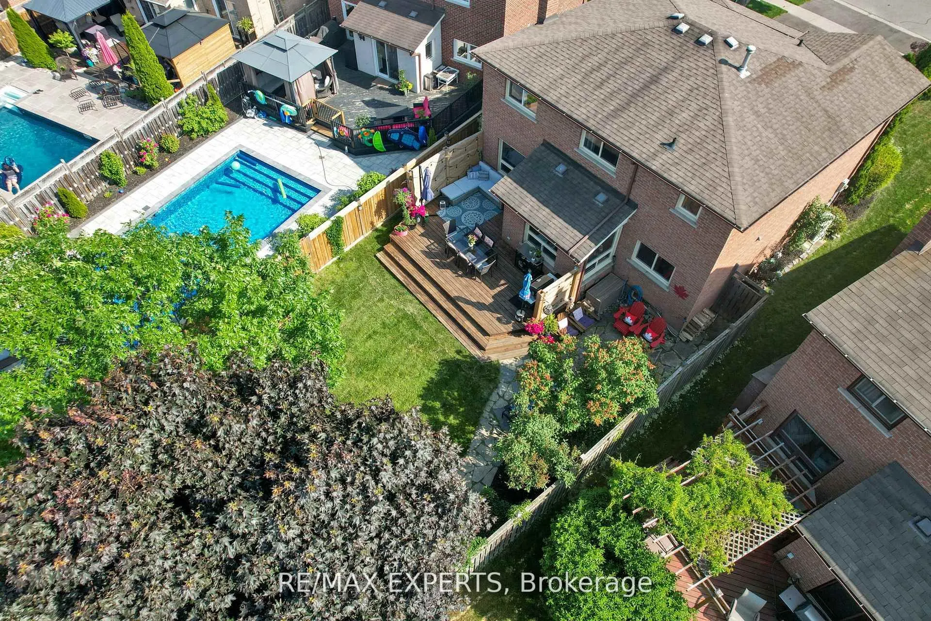 67 De Rose Avenue