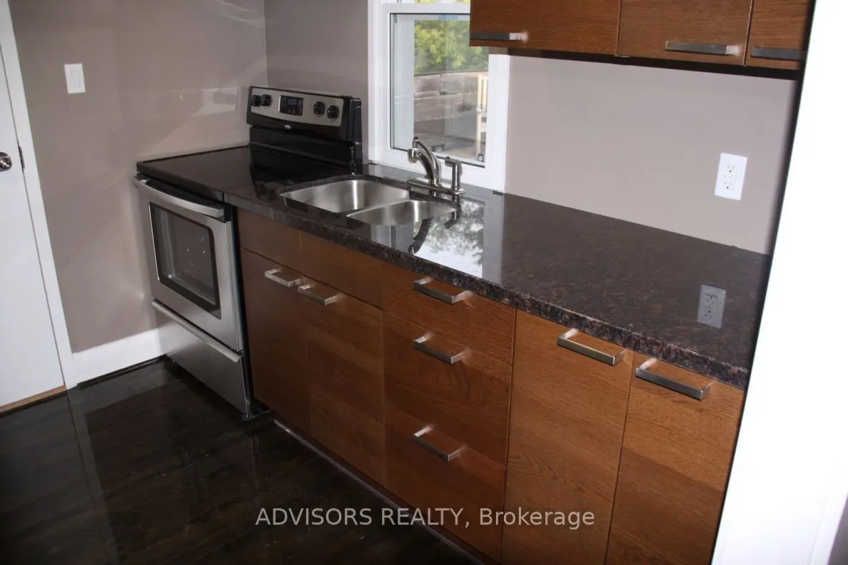 3717 Lakeshore Boulevard W, #5