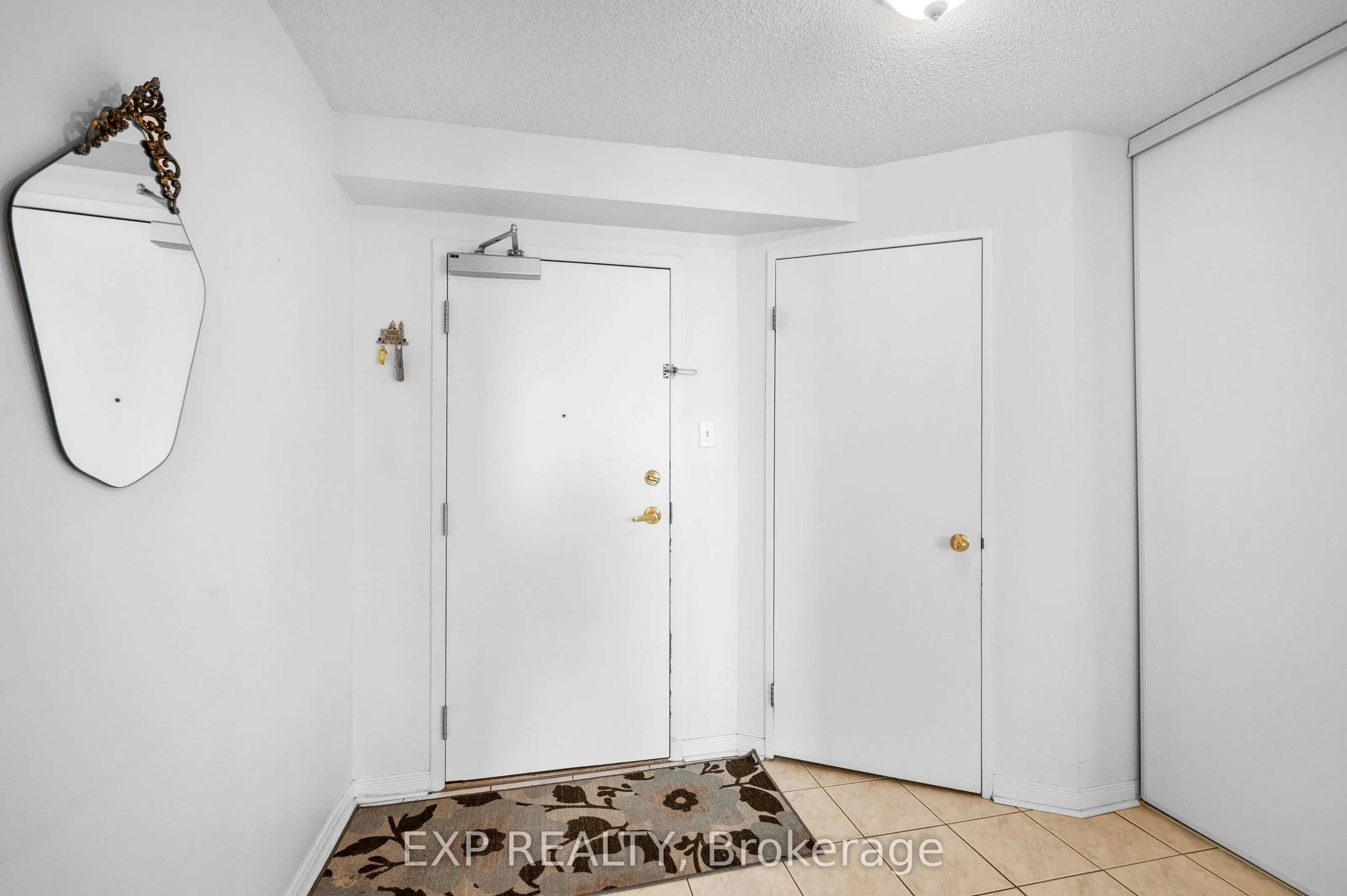 2470 Eglinton Avenue W, #307
