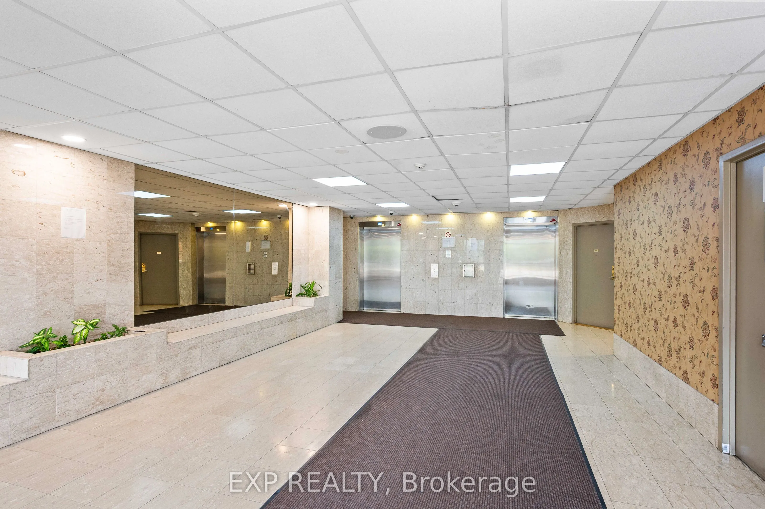 2470 Eglinton Avenue W, #307
